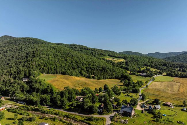 140 Hale Hollow Rd, House other with 5 bedrooms, 3 bathrooms and null parking in Bridgewtr Cor VT | Image 38