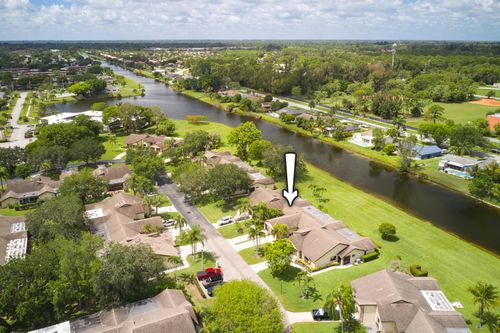 154 Ramblewood Cir, Royal Palm Beach, FL, 33411-2976 | Card Image
