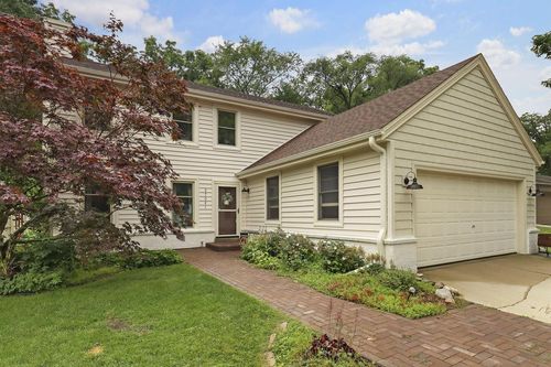 27021 S Elm Lane, Norway, WI, 53185 | Card Image