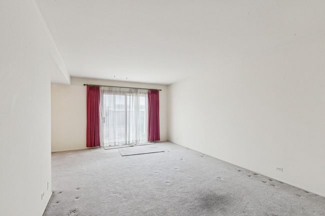 0 - 12 N Waterford Dr, Condo with 3 bedrooms, 3 bathrooms and 1 parking in Schaumburg IL | Image 4