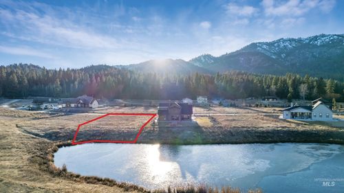 38 Singing Springs Way, Garden Valley, ID, 83622-1031 | Card Image