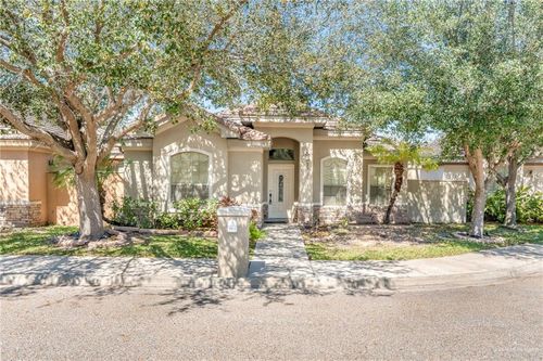 3837 S D St, McAllen, TX, 78503-1547 | Card Image