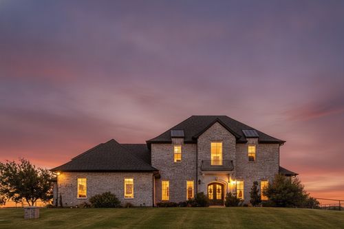 428 Royal Santana Run, Weatherford, TX, 76087-8306 | Card Image