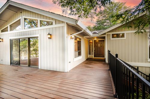 19501 Chaparral Cir, Penn Valley, CA, 95946-9443 | Card Image