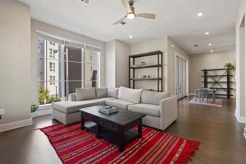 unit-5204-4501 Jackson Ave, Austin, TX, 78731-6186 | Card Image