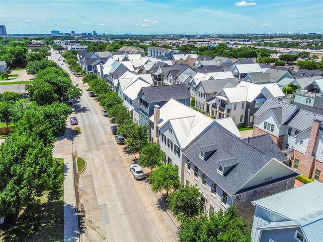 1729 G Ave, House other with 3 bedrooms, 3 bathrooms and null parking in Plano TX | Image 37