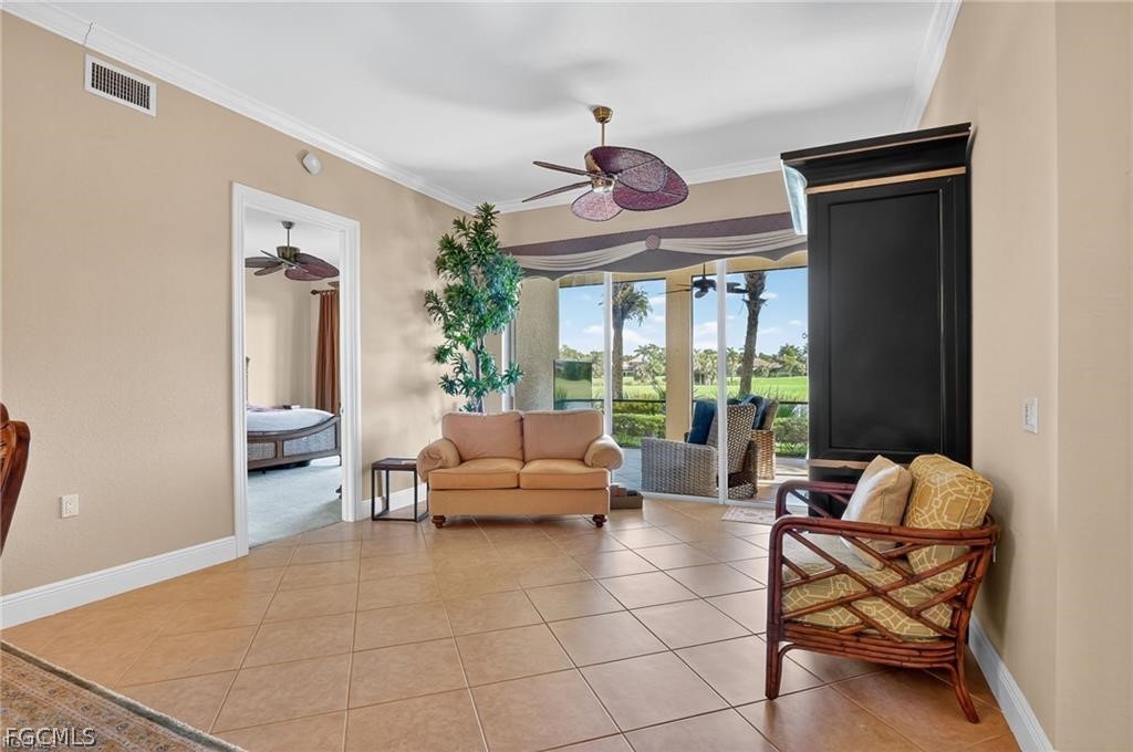 Residential in Naples 4