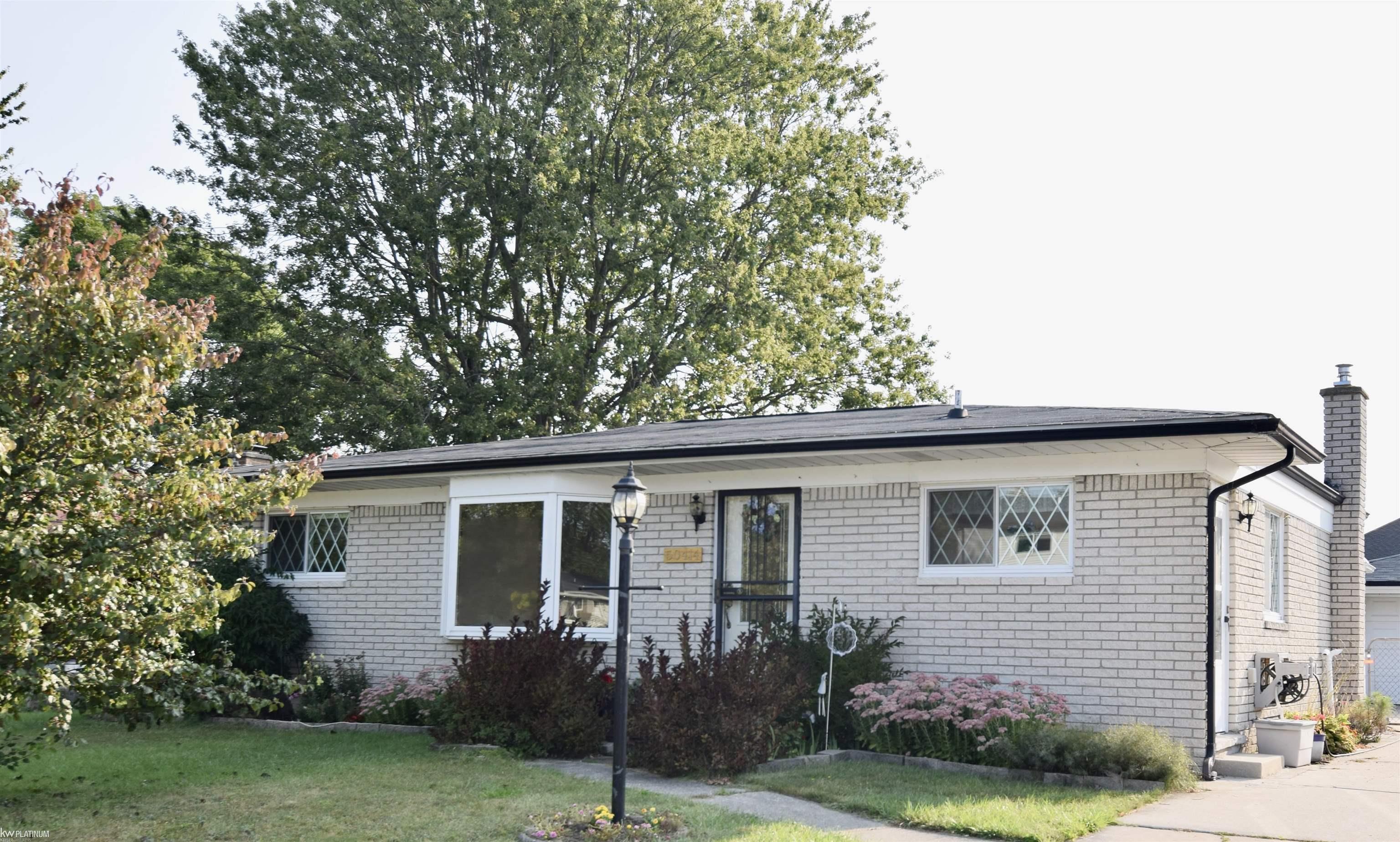 Anders St, Chesterfield, MI 48047