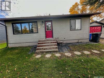 217 Cottonwood Cres, House other with 4 bedrooms, 2 bathrooms and null parking in Churchbridge SK | Image 1