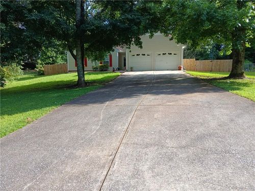 618 Williams Rd, Dallas, GA, 30132-1423 | Card Image