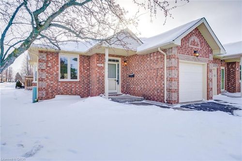 1 Greentrail Dr, Mount Hope, ON, L0R1W0 | Card Image