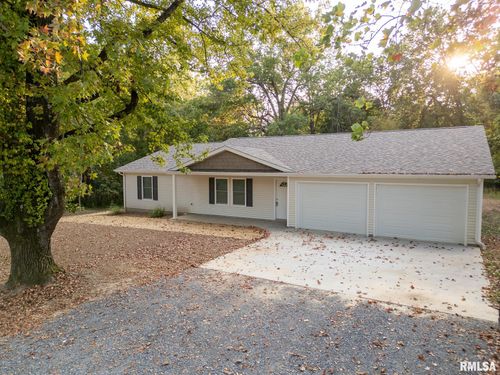 801 Crain St, Carterville, IL, 62918-5072 | Card Image