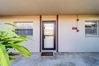 4D - 2750 E Bay Drive, Condo with 1 bedrooms, 1 bathrooms and null parking in Largo FL | Image 2