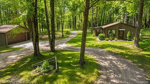 1293 Bellinger, Gladwin, MI, 48624-7907 | Card Image