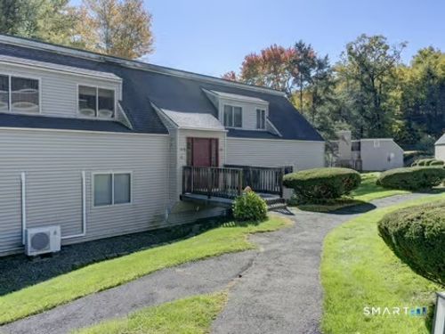 38-38 Library Ln, Simsbury, CT, 06070-2157 | Card Image