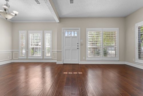 9435 Blue Jay Way, Irving, TX, 75063-6404 | Card Image