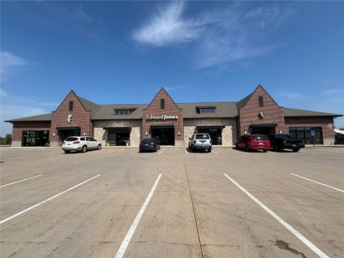 ste-c-295 Tower Terrace Rd, Marion, IA, 52302-8021 | Card Image