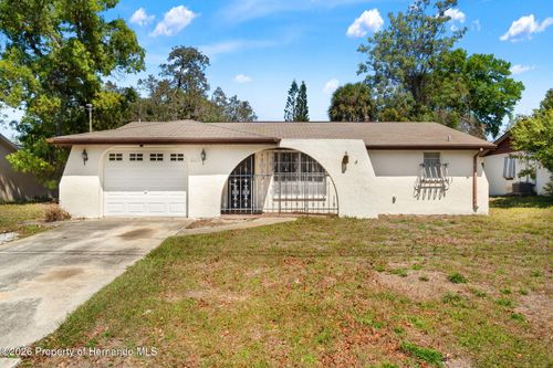 8511 Longboat Ln, Hudson, FL, 34667-4129 | Card Image