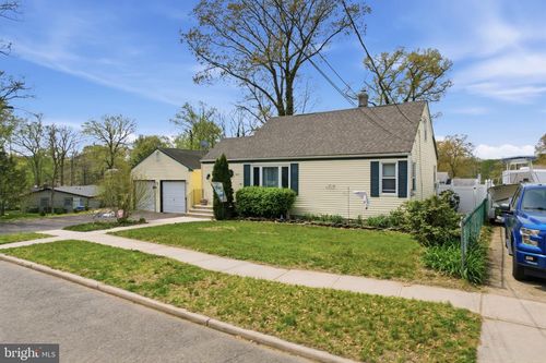 1408 Wall Ave, BURLINGTON, NJ, 08016-4620 | Card Image