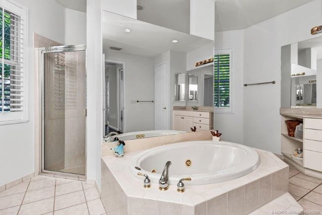 2712 Sw Bear Paw Trl, House other with 4 bedrooms, 3 bathrooms and 3 parking in Palm City FL | Image 28
