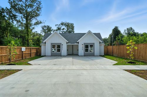 9252 Arvin St, Houston, TX, 77028-1206 | Card Image