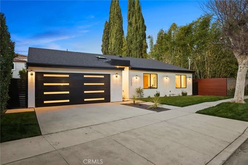 15609 Huston St, Encino, CA, 91436-1632 | Card Image