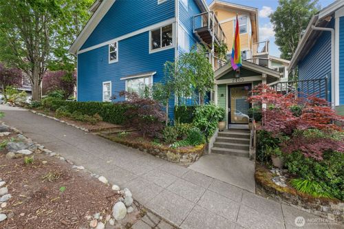 e-2400 E Howell St, Seattle, WA, 98122-3000 | Card Image