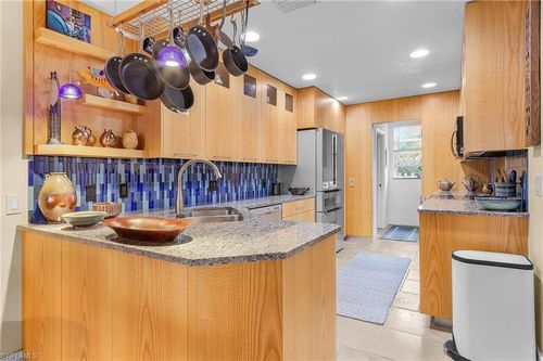5677 Cove Cir, NAPLES, FL, 34119-9531 | Card Image