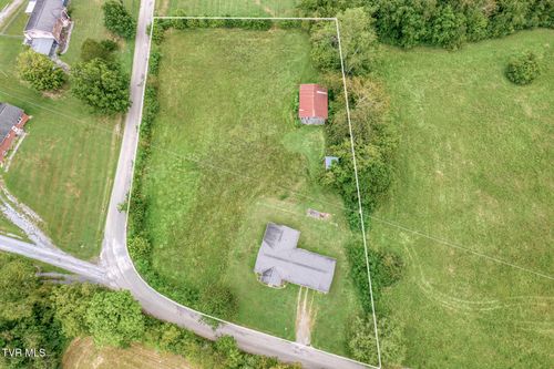 404 Pine Hill Rd, Bluff City, TN, 37618-3916 | Card Image