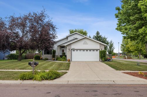 2601 24th Ave S, Fargo, ND, 58103-5003 | Card Image