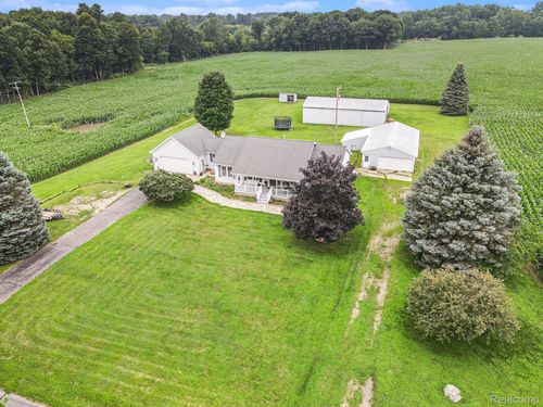 4915 Bell Oak Rd, Webberville, MI, 48892-9754 | Card Image