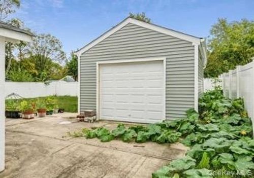 148 Booker Ave, Wyandanch, NY, 11798-4520 | Card Image