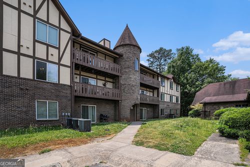1017 Camelot Dr, Atlanta, GA, 30349-6519 | Card Image