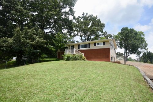 268 Lawrence Dr, Rossville, GA, 30741-5505 | Card Image