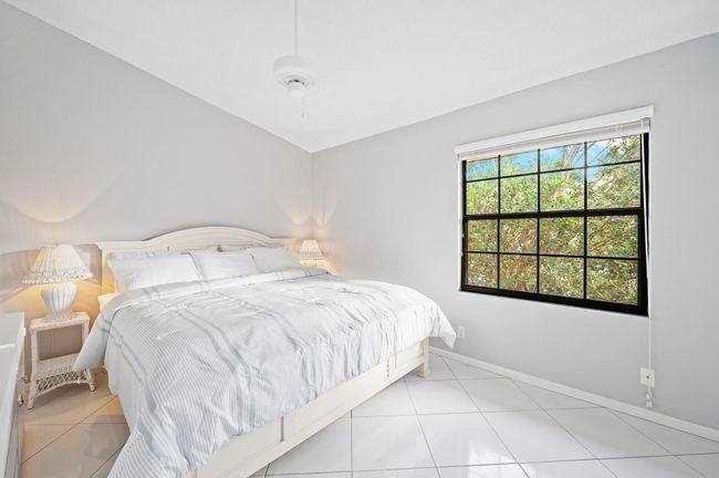 3258 Jog Park Dr, Condo with 2 bedrooms, 2 bathrooms and null parking in Greenacres FL | Image 16