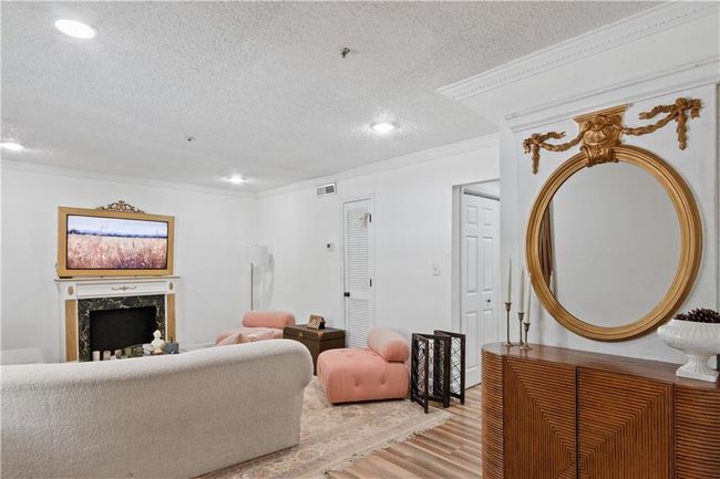 APT-8 - 3147 Buford Hwy Ne, Townhouse with 3 bedrooms, 3 bathrooms and 2 parking in Brookhaven GA | Image 7
