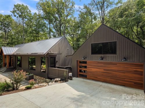 80 Hemlock Cir, Black Mountain, NC, 28711-7711 | Card Image