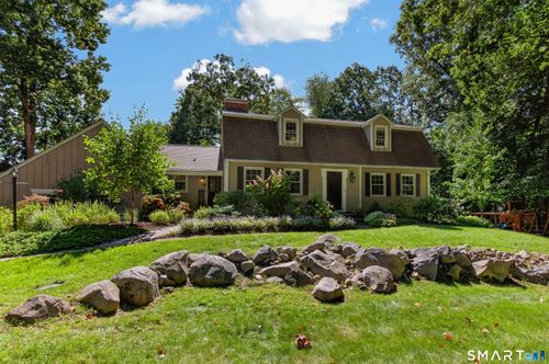 87 Chevas Rd, Avon, CT, 06001-3204 | Card Image