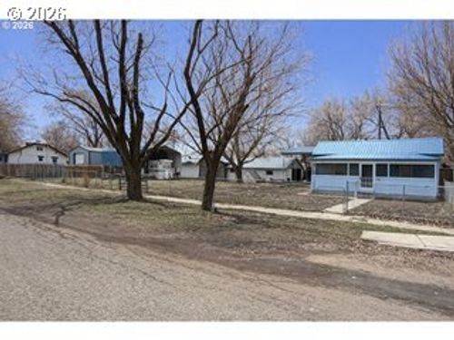 90 W Adams St, Huntington, OR, 97907-2020 | Card Image