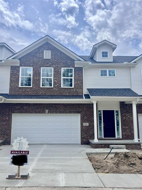 71-3 Grandview Circle Grandview Circle, White Lake Charter Township, MI, 48386 | Card Image