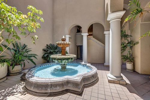 301-4018 Nobel Dr, San Diego, CA, 92122-1002 | Card Image