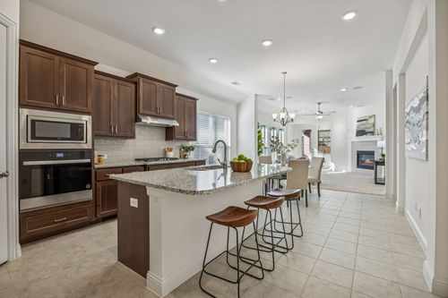 8105 Meadow Valley Dr, Mckinney, TX, 75071-2383 | Card Image