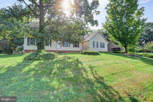 6985 Augusta National, FAYETTEVILLE, PA, 17222-9417 | Card Image