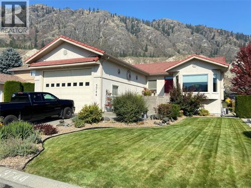 3744 Navatanee Dr, House with 4 bedrooms, 3 bathrooms and 2 parking in Kamloops BC | Card Image