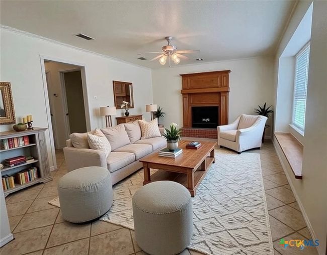 1807 Rally Ln, House other with 4 bedrooms, 3 bathrooms and null parking in Harker Heights TX | Image 5