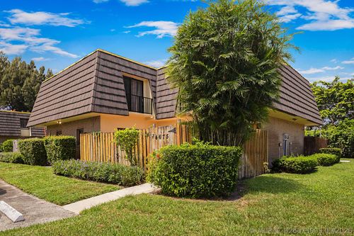 4675 Cherry Rd, West Palm Beach, FL, 33417-5945 | Card Image