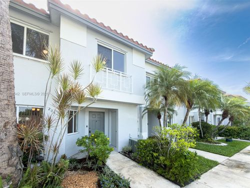 20811 Nw 3rd Ln, Pembroke Pines, FL, 33029-2127 | Card Image
