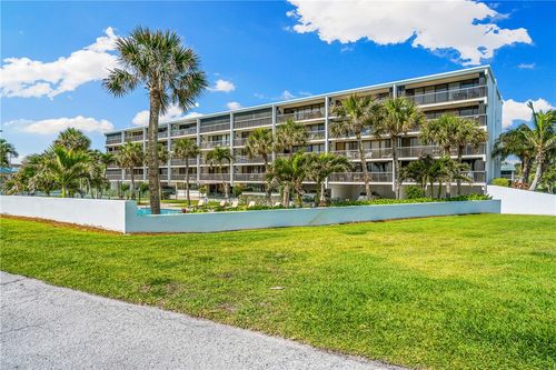 208-4141 Ocean Dr, Vero Beach, FL, 32963-1322 | Card Image