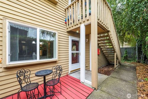 e-8320 27th St W, University Place, WA, 98466-2751 | Card Image