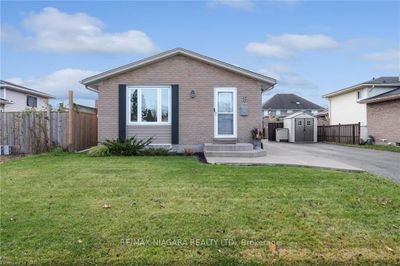 19 Acadia Dr, House other with 2 bedrooms, 2 bathrooms and 6 parking in Welland ON | Image 2